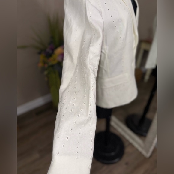 Lafayette 148 • Linen Lace 2 Button Blazer - Picture 9 of 13